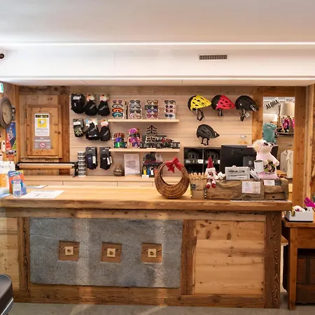 Maison De Leon 公寓式酒店 托尔诺